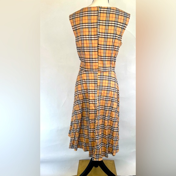 Burberry plaid vibes dress w lining and zipper- full skirt pretty tailoring - Picture 5 of 11